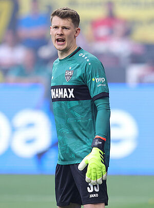 Alexander Nübel mit den adidas Predator Pro Handschuhen