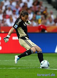 <div class="bu">  Nadine Angerer beim ersten WM-Einsatz (Foto: Firo)</div>