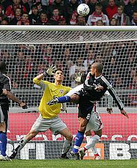 Sven Ulreich mit toller Leistung (firo)