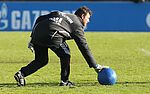 <div class=bu>Manuel Neuer mit Trainer Dreher beim Torwarttraining (foto firo</div>