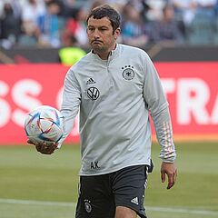 DFB: Klopp bleibt bei Torwarttrainern