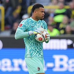 Nach 0:7-Debakel: Eintracht Frankfurt an Atubolu dran