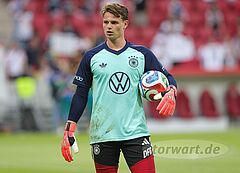 Jonas Urbig vor seinem DFB-Debüt: „Ein Moment, auf den man sein ganzes Leben hingearbeitet hat“